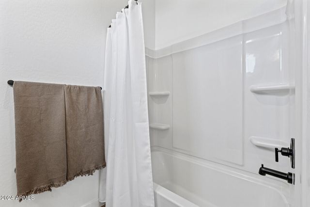 35155 N THOMPSON Road 2C, San Tan Valley, AZ 85144