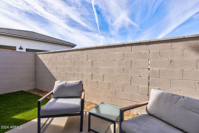 35155 N THOMPSON Road 2C, San Tan Valley, AZ 85144