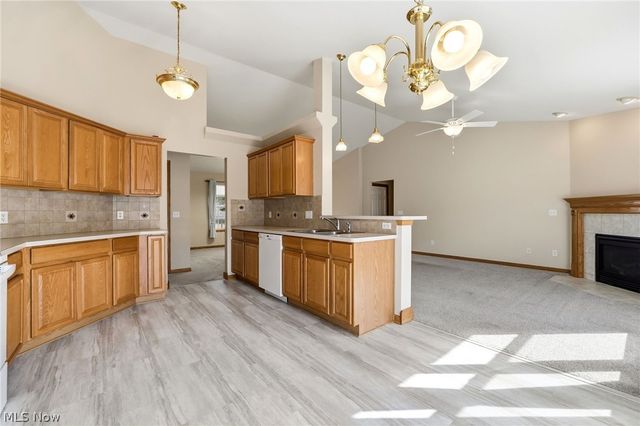 320 Falling Leaf Drive, Seven Hills, OH 44131