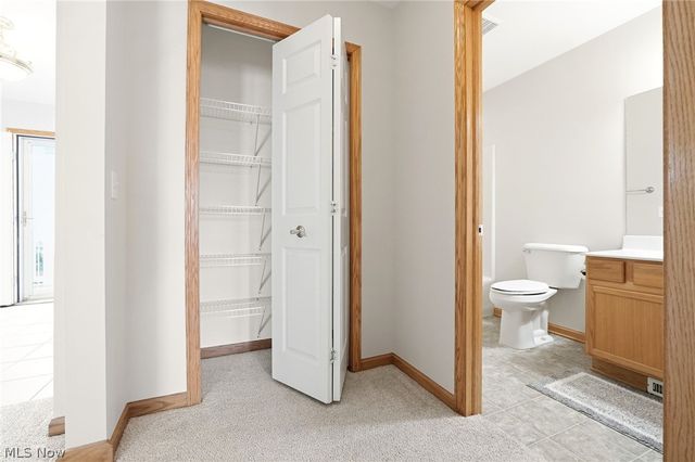 320 Falling Leaf Drive, Seven Hills, OH 44131