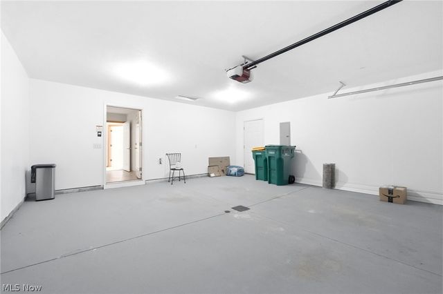 320 Falling Leaf Drive, Seven Hills, OH 44131