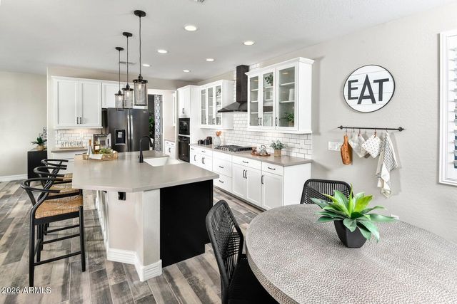 1383 E SAGITTARIUS Place, Chandler, AZ 85249