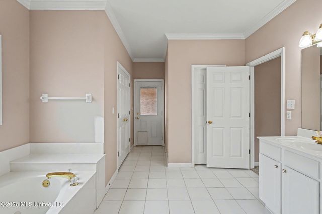 655 Long Street, Southaven, MS 38672