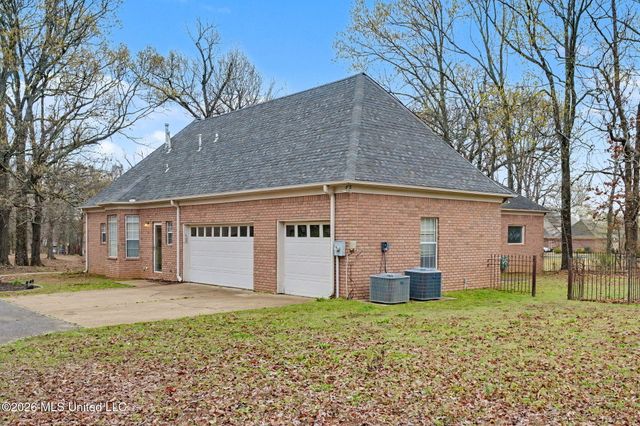 655 Long Street, Southaven, MS 38672