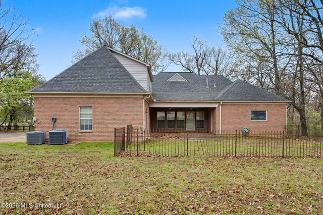 655 Long Street, Southaven, MS 38672