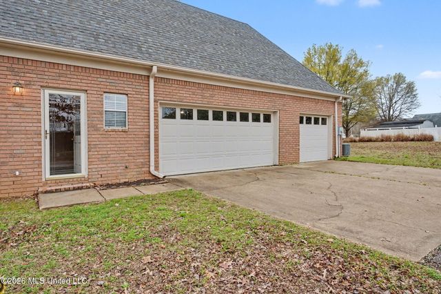 655 Long Street, Southaven, MS 38672