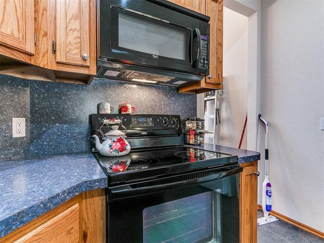 11521 Canyon Oaks Drive 14, Mcloud, OK 74851