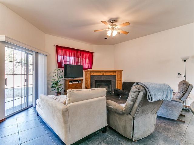 11521 Canyon Oaks Drive 14, Mcloud, OK 74851
