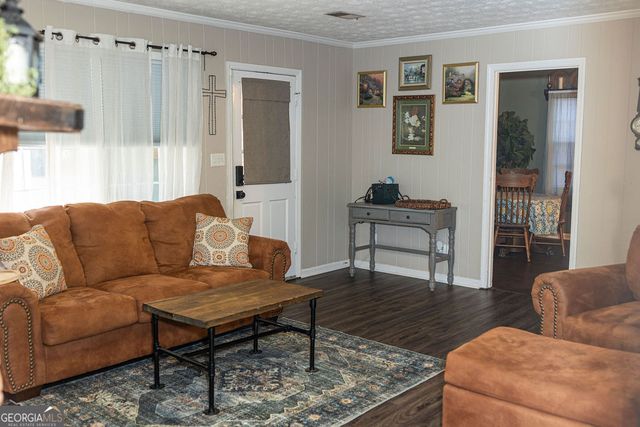 500 Camelot Drive, Lagrange, GA 30241