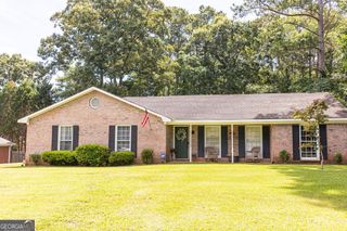 500 Camelot Drive, Lagrange, GA 30241