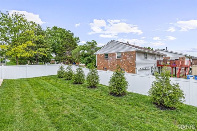 625 Lind Road, Unincorporated, MO 63125