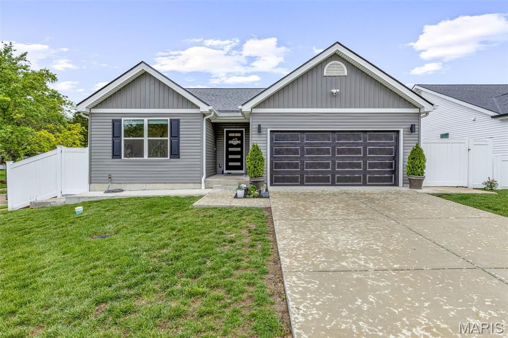 625 Lind Road, Unincorporated, MO 63125