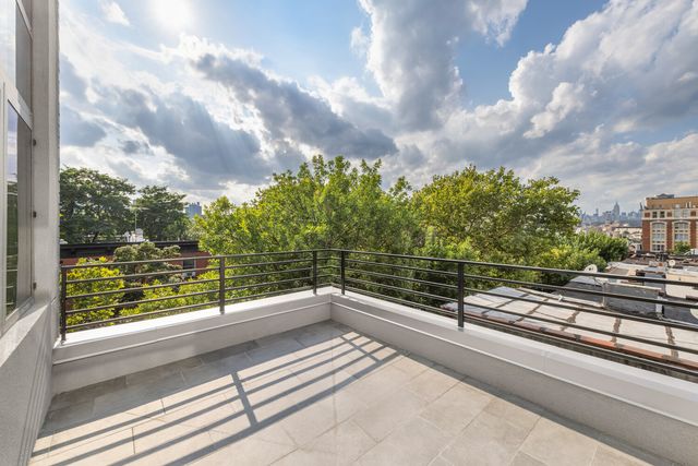 93 WAVERLY Avenue PH, New York City, NY 11205