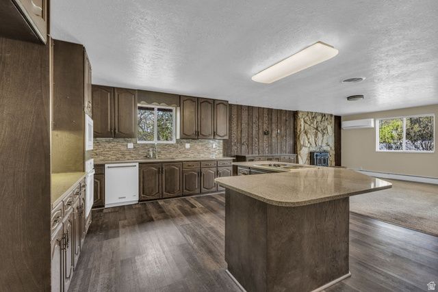 10705 S 300 E, Sandy, UT 84070