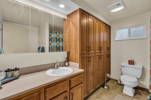 10705 S 300 E, Sandy, UT 84070