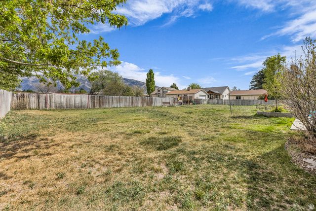 10705 S 300 E, Sandy, UT 84070
