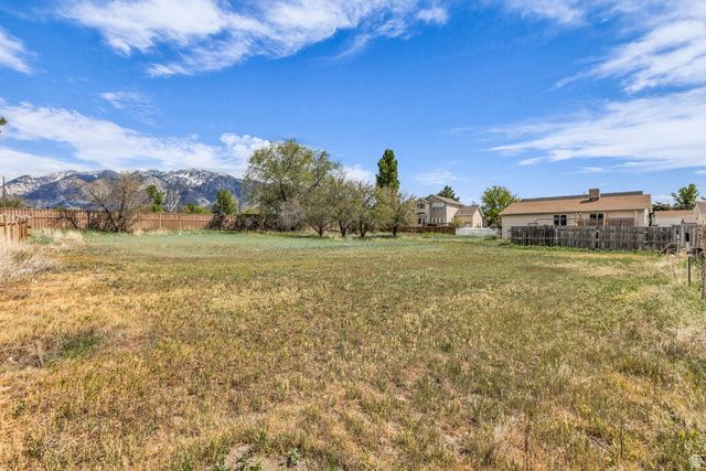 10705 S 300 E, Sandy, UT 84070