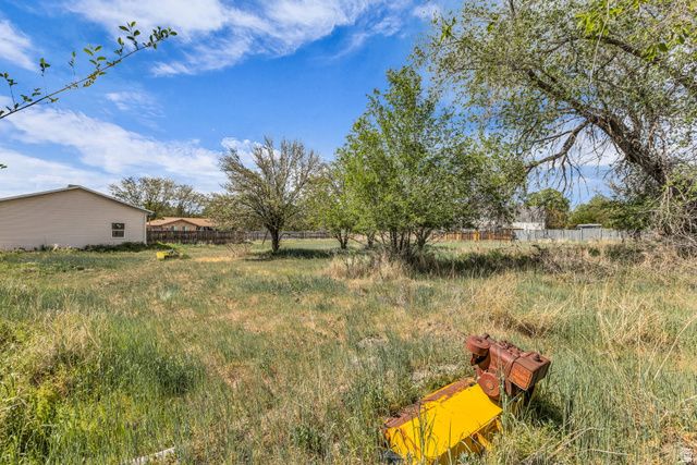 10705 S 300 E, Sandy, UT 84070