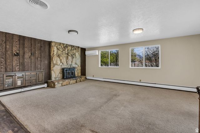 10705 S 300 E, Sandy, UT 84070