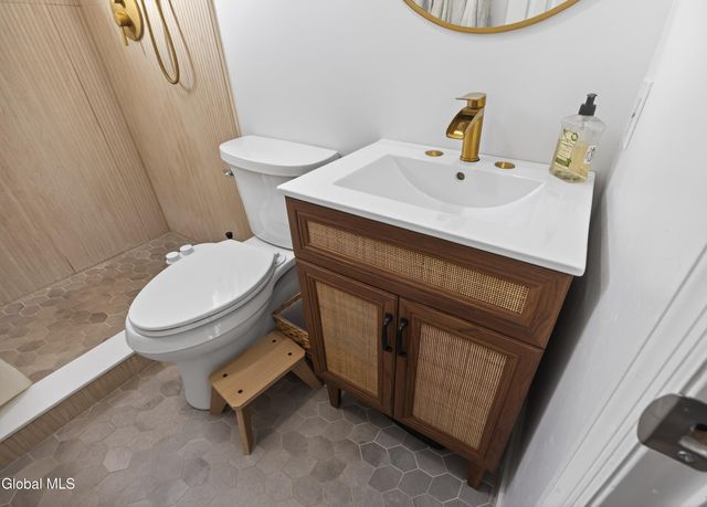 173 Ward Avenue, Schenectady, NY 12304