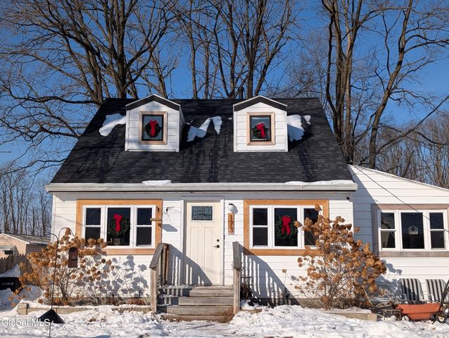 173 Ward Avenue, Schenectady, NY 12304