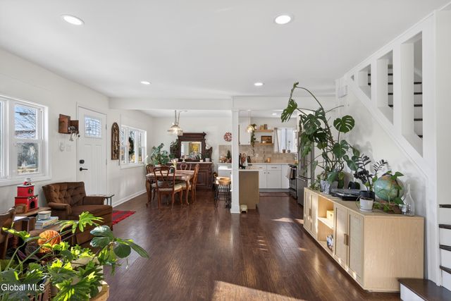 173 Ward Avenue, Schenectady, NY 12304