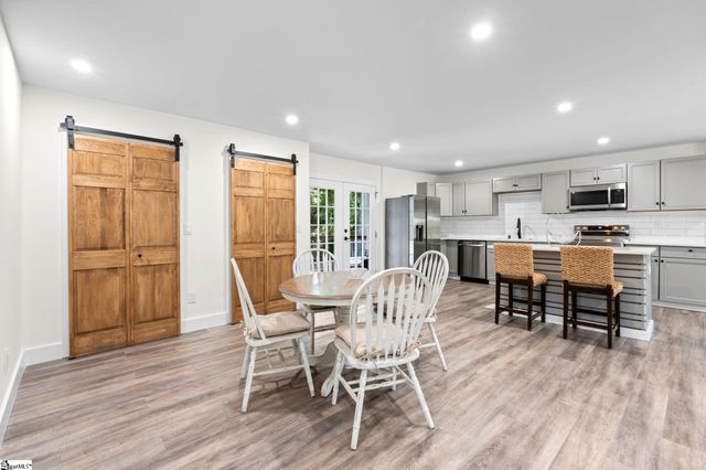 34 Pleasantdale Circle, Greenville, SC 29607