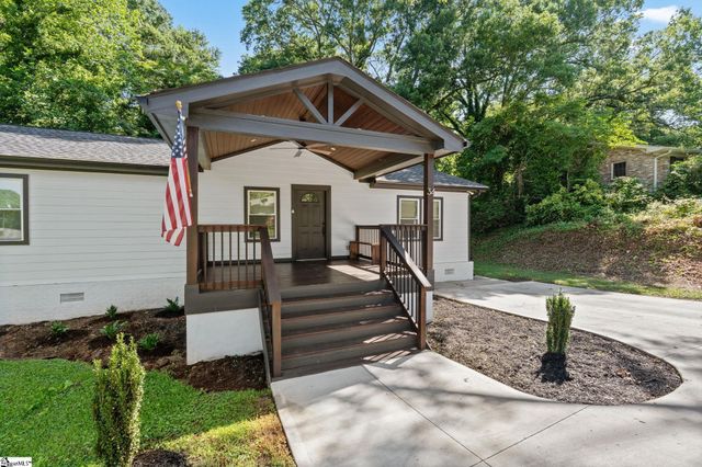 34 Pleasantdale Circle, Greenville, SC 29607