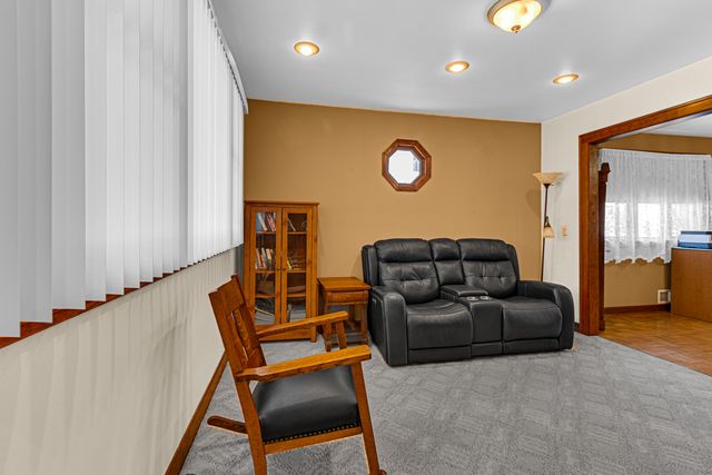 1545 Ridge Road, Homewood, IL 60430