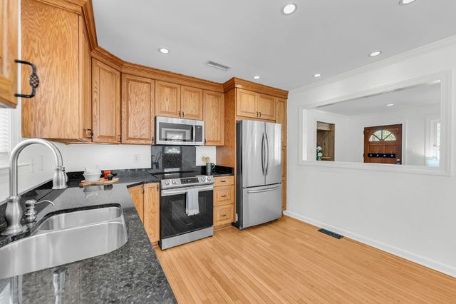 838 Quail Drive, Charleston, SC 29412