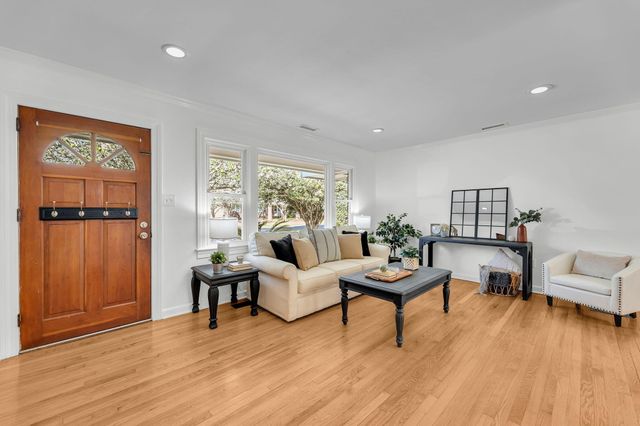 838 Quail Drive, Charleston, SC 29412