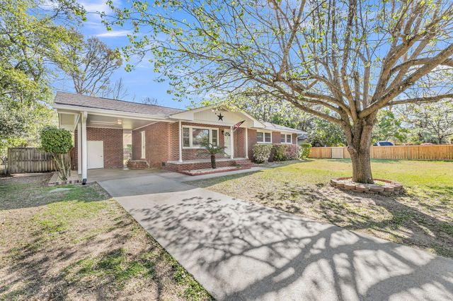 838 Quail Drive, Charleston, SC 29412