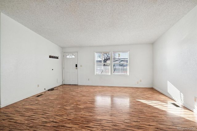 6185 E 81st Avenue, Dupont, CO 80024