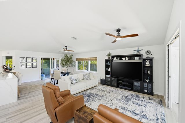 5783 SE Orange Blossom Trail, Hobe Sound, FL 33455