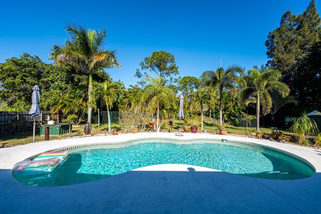5783 SE Orange Blossom Trail, Hobe Sound, FL 33455