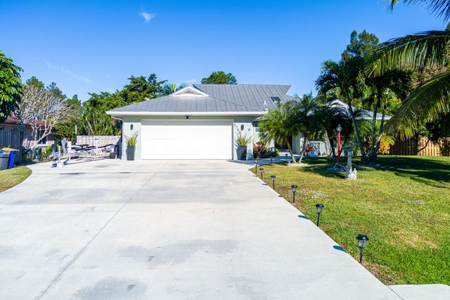 5783 SE Orange Blossom Trail, Hobe Sound, FL 33455
