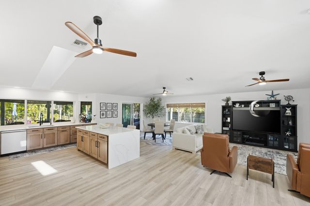 5783 SE Orange Blossom Trail, Hobe Sound, FL 33455