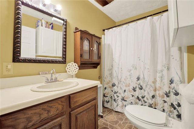 549 Eagles Nest Trail, Ball Ground, GA 30107