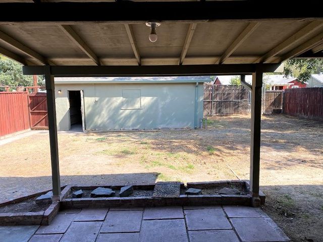 1538 Albany Ave, Modesto, CA 95350