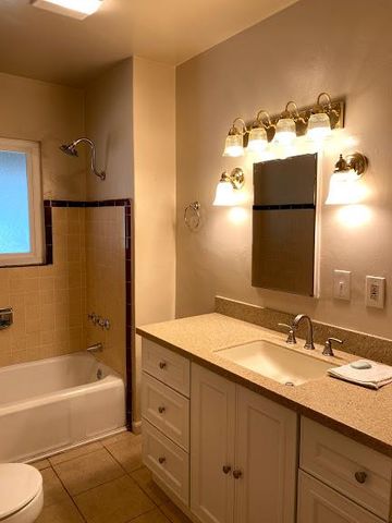 1538 Albany Ave, Modesto, CA 95350