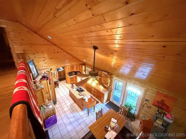 7905 Hornbeam Road, Henryetta, OK 74437