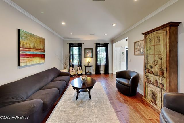 8 Nicole Court, Jackson, NJ 08527
