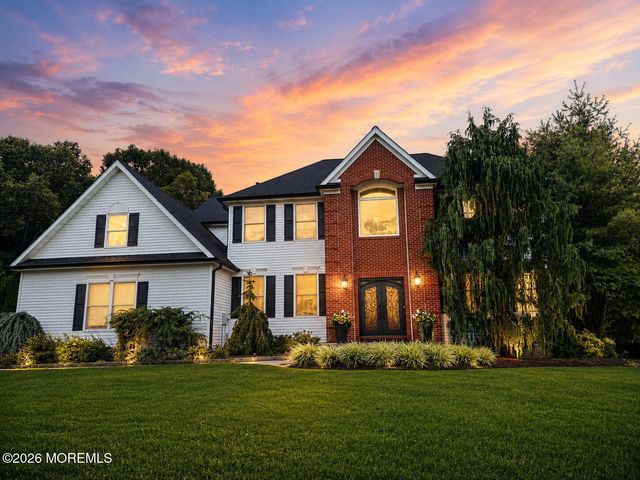8 Nicole Court, Jackson, NJ 08527