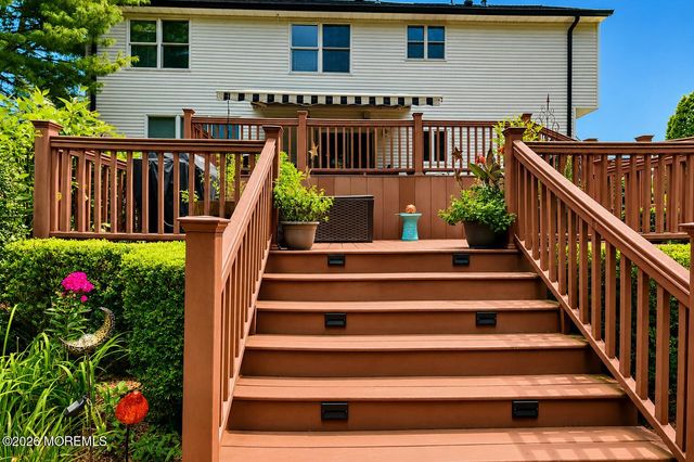 8 Nicole Court, Jackson, NJ 08527