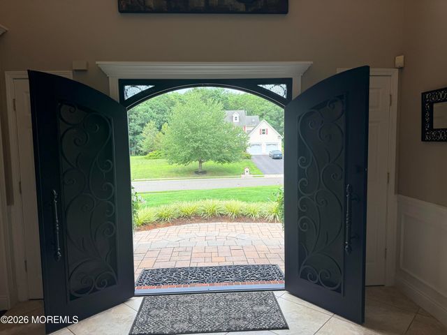 8 Nicole Court, Jackson, NJ 08527