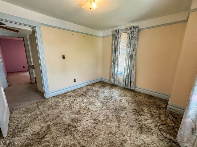 700 28th Street, Vienna, WV 26105