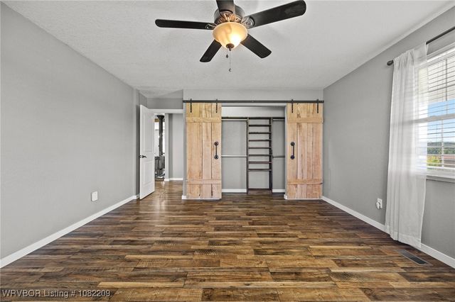 6106 Dean Road, Alma, AR 72921
