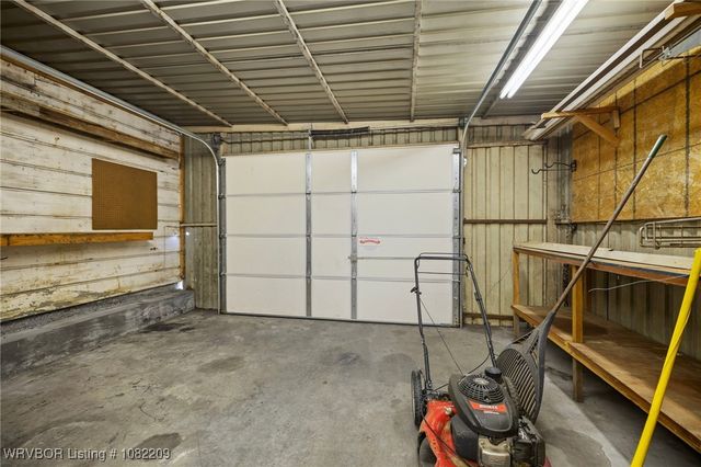6106 Dean Road, Alma, AR 72921