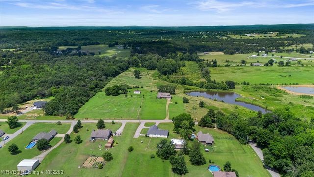 6106 Dean Road, Alma, AR 72921