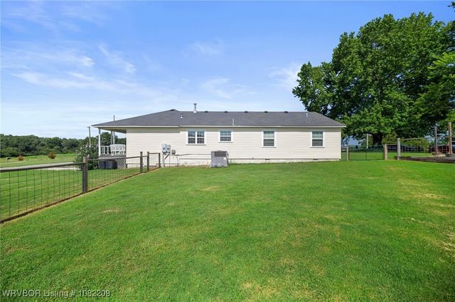 6106 Dean Road, Alma, AR 72921